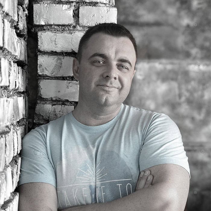 oleg 700x700 1